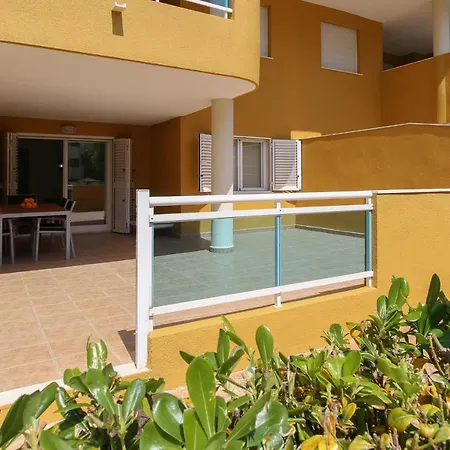 Brisas دينايا